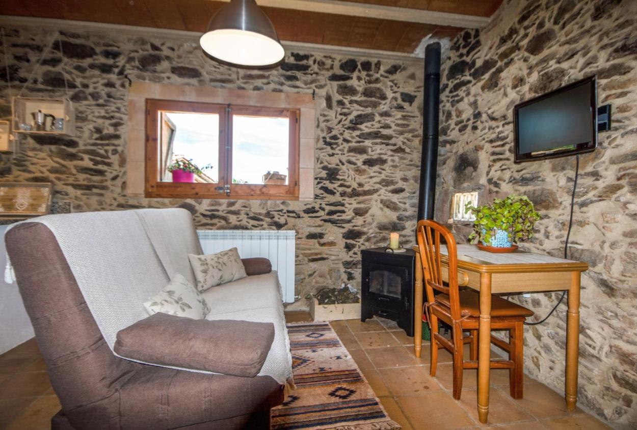Apartamento duplex rural con chimenea y vistas panorámicas desde la cama Sant Marti Sacalm Exterior foto